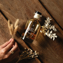 Load image into Gallery viewer, HOME of HUMANS A Much Lively Living Room Reed Diffuser 140 ml