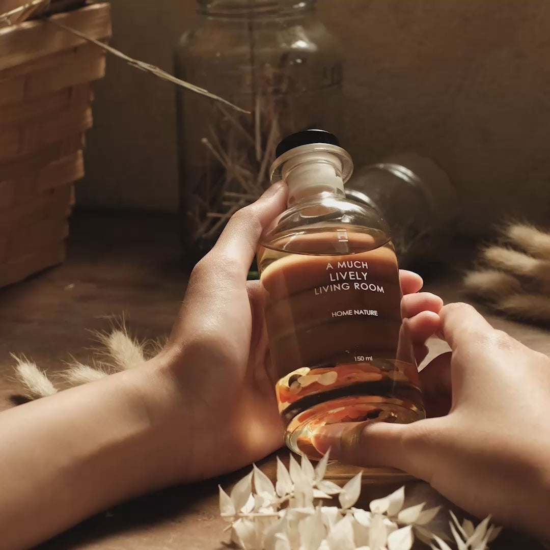 HOME of HUMANS Much Lively Living Room Reed Diffuser 140 ml